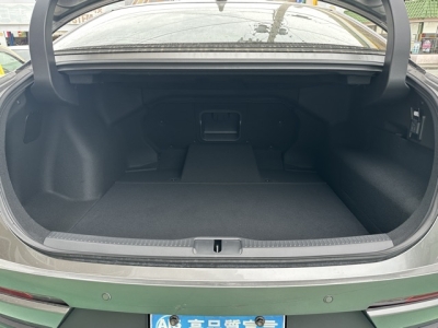クラウンクロスオーバー(トヨタ)中古車 内外装写真他２