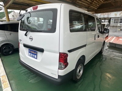 NV200バネットバン(ニッサン)レンタＵＰ 内外装写真他２