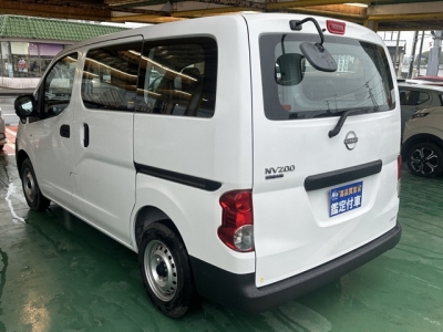 NV200バネットバン(ニッサン)レンタＵＰ 後方