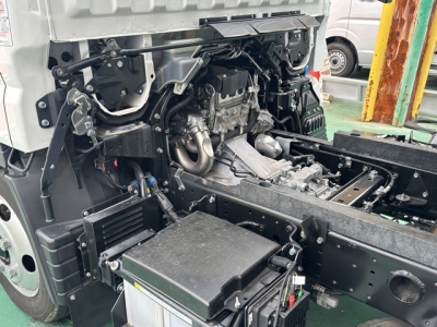 キャンター(三菱)中古車 内外装写真他１