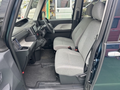 タント(ダイハツ)中古車 前席内装