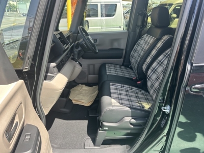 N-BOX(ホンダ)届出済未使用車 前席内装