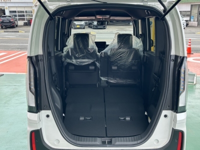 新型N-BOX(ホンダ)届出済未使用車 内外装写真他２