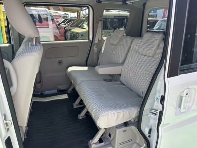 NV100クリッパーリオ(ニッサン)中古車 後席から見た前席