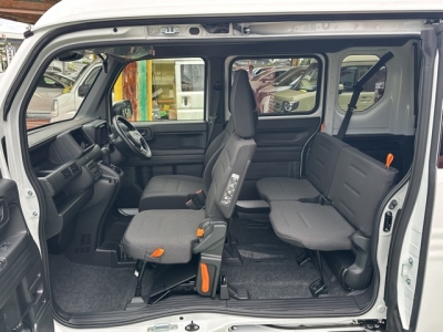 N-VAN(ホンダ)中古車 後席内装