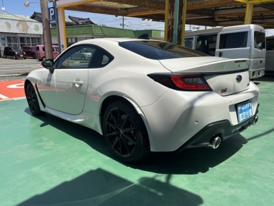 BRZ(スバル)中古車 後方