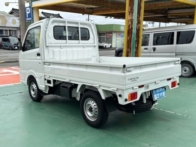 ミニキャブトラック(三菱)届出済未使用車 後方