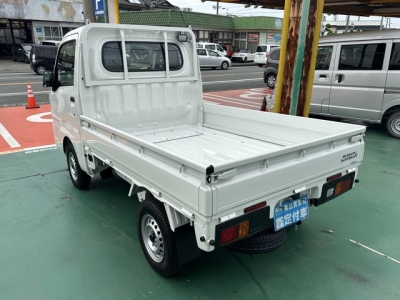 サンバートラック(スバル)届出済未使用車 後方