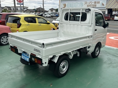 サンバートラック(スバル)届出済未使用車 内外装写真