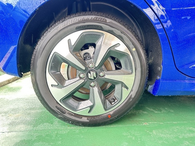 スイフト(スズキ)登録済未使用車 10