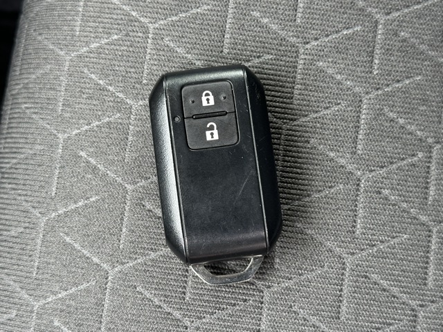 スイフト(スズキ)中古車 25
