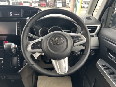 ルーミー(トヨタ)中古車 内外装写真