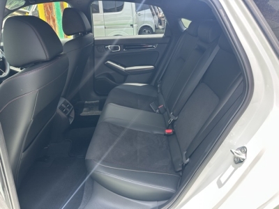 シビック(ホンダ)中古車 後席内装