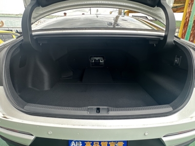 クラウンクロスオーバー(トヨタ)中古車 内外装写真他２