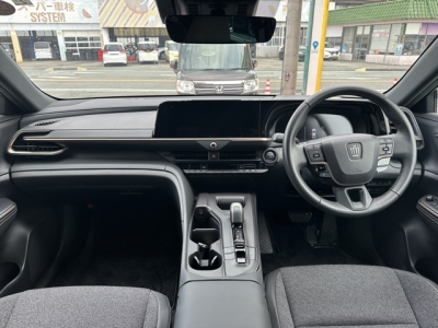 クラウンクロスオーバー(トヨタ)中古車 内外装写真