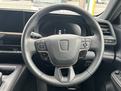 クラウンクロスオーバー(トヨタ)中古車 内外装写真他