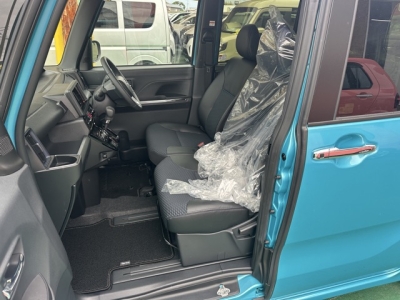 タントカスタム(ダイハツ)中古車 前席内装