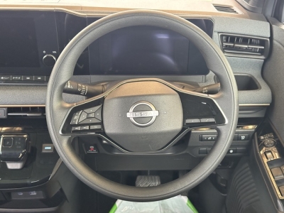 サクラ(ニッサン)中古車 内外装写真