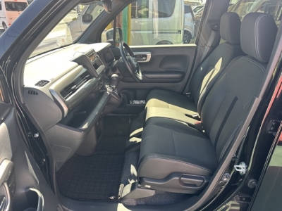N-WGN(ホンダ)中古車 前席内装