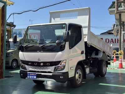 キャンター(三菱)登録済未使用車 前方