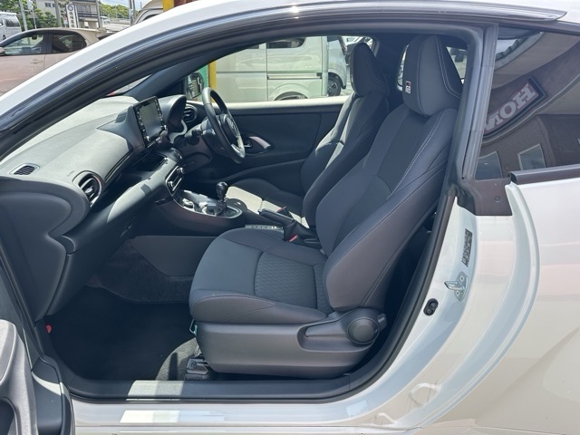 GRヤリス(トヨタ)中古車 3