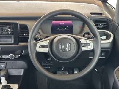 フィット(ホンダ)中古車 内外装写真