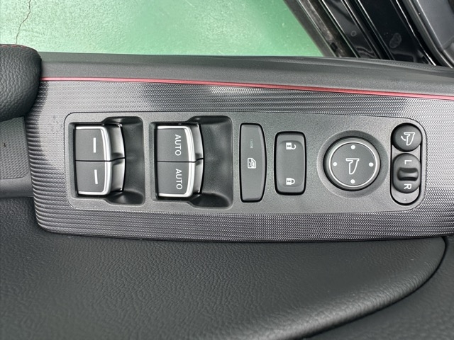 シビック(ホンダ)登録済未使用車 13
