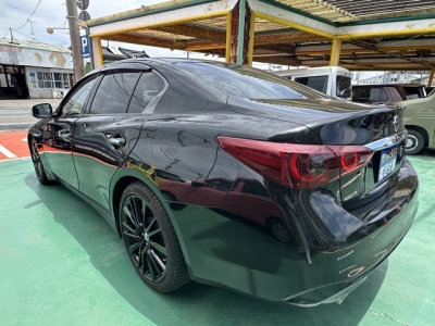 スカイライン(ニッサン)中古車 後方