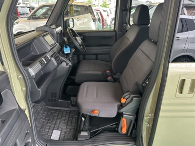 N-VAN(ホンダ)中古車 前席内装