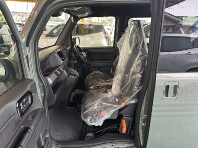 N-VAN(ホンダ)届出済未使用車 前席内装