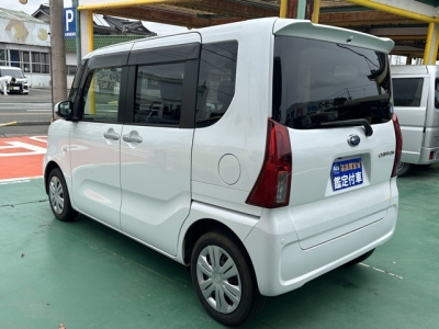シフォン(スバル)中古車 後方