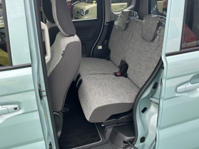 新型スペーシアのOEM(スズキ)中古車 後席内装