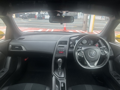 S660(ホンダ)中古車 後席内装