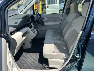 ムーヴ(ダイハツ)中古車 前席内装