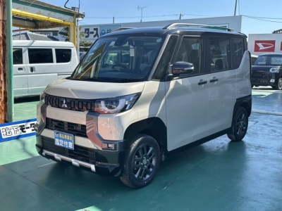 デリカミニ(三菱)届出済未使用車 前方