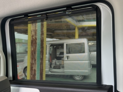 N-BOX(ホンダ)中古車 後席から見た前席