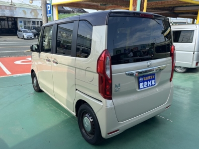 N-BOX(ホンダ)中古車 後方