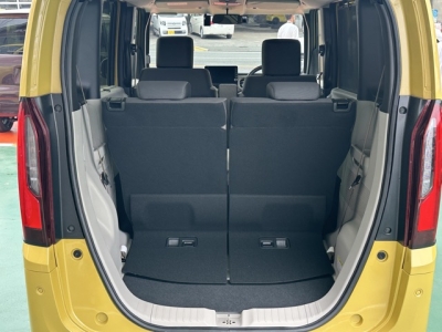 新型N-BOX(ホンダ)中古車 内外装写真他１