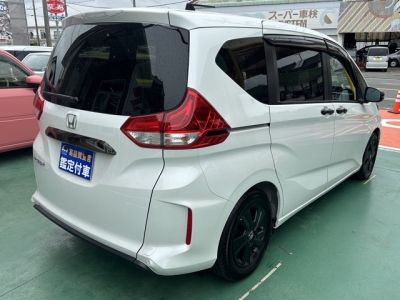 フリード+(ホンダ)中古車 内外装写真他２