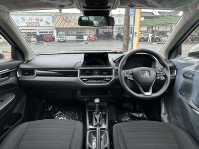 WR-V(ホンダ)登録済未使用車 内外装写真