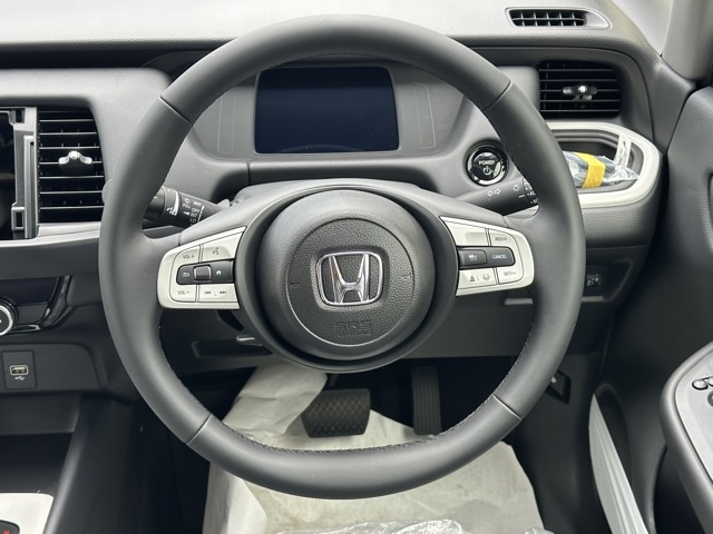 フィット(ホンダ)登録済未使用車 6