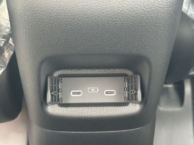 フィット(ホンダ)登録済未使用車 内外装写真他