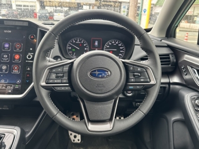 インプレッサ(スバル)中古車 内外装写真他