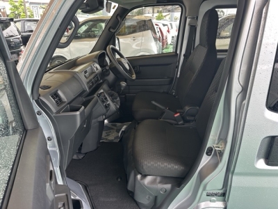 ハイゼットカーゴ(ダイハツ)中古車 前席内装