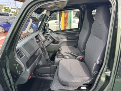 キャリートラック(スズキ)中古車 前席内装