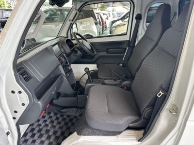 キャリートラック(スズキ)中古車 前席内装