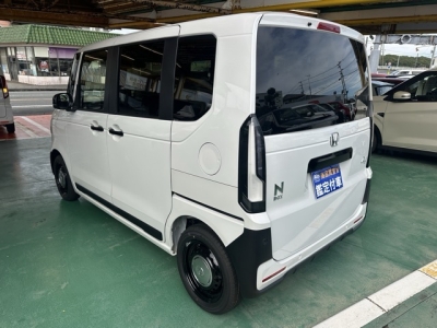 N-BOX(ホンダ)届出済未使用車 後方