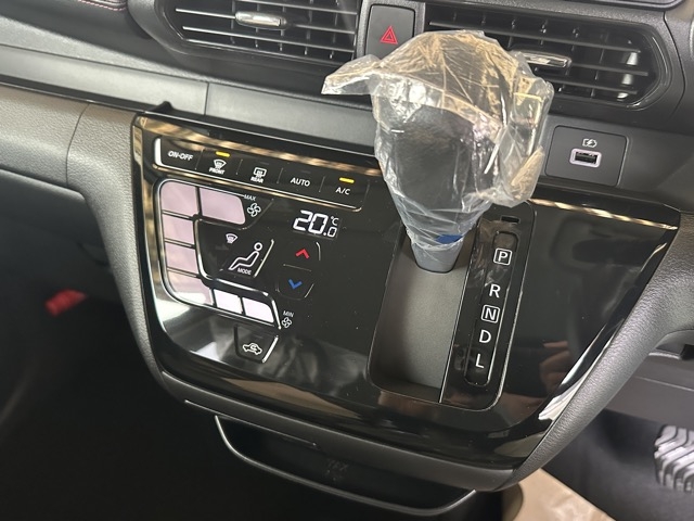 デイズ(ニッサン)届出済未使用車 14