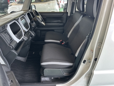 ハスラーのOEM(スズキ)中古車 前席内装