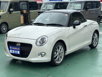 コペン(ダイハツ)届出済未使用車 前方